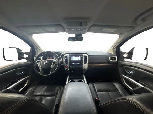 Used 2016 Nissan Titan SL image 17