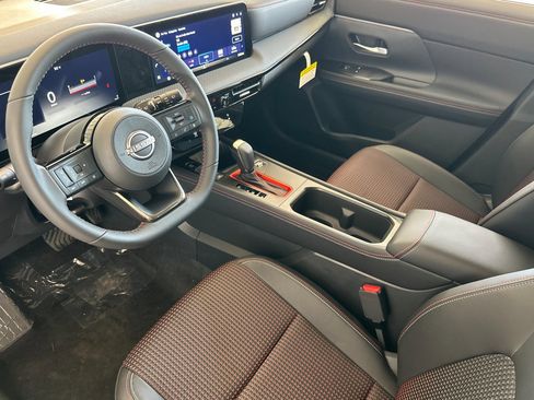 New 2026 Nissan Kicks SR image 10