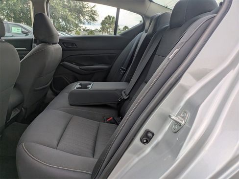 Used 2023 Nissan Altima 2.5 SV image 10