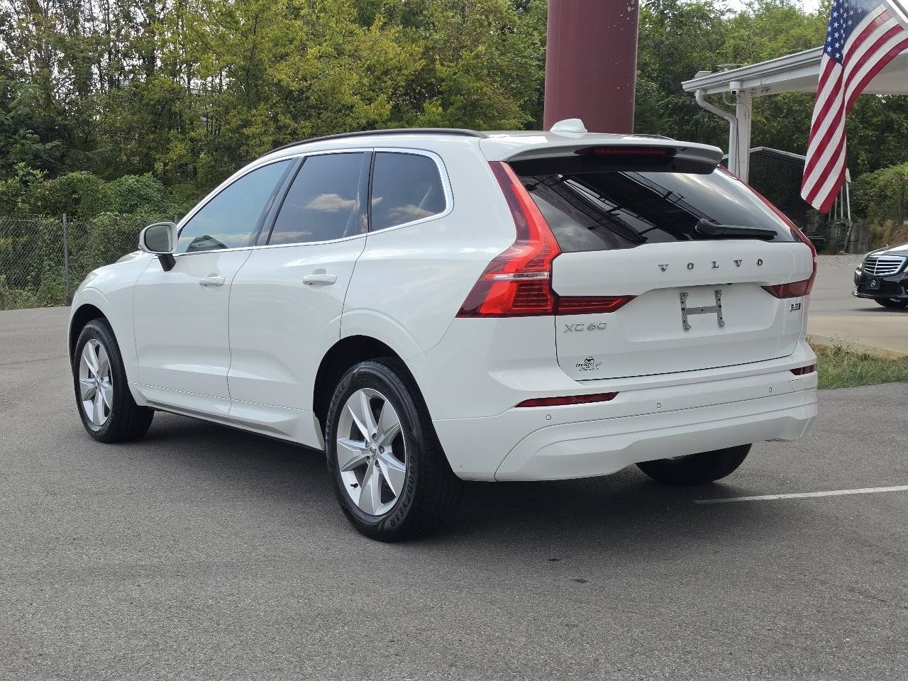 Used 2022 Volvo XC60 B5 Momentum AWD/4WD image 3
