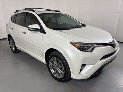Used 2017 Toyota RAV4 Platinum FWD image 2