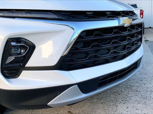 Used 2025 Chevrolet Blazer LT image 26