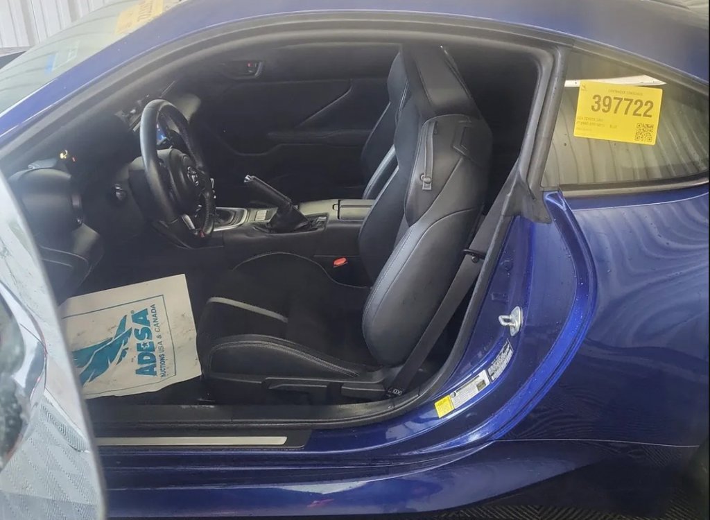 Used 2024 Toyota GR86 Premium RWD image 5