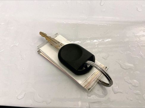 Used 2009 Ford F350 XL image 9