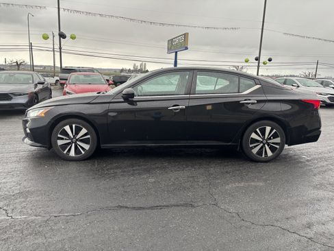 Used 2021 Nissan Altima 2.5 SV image 4