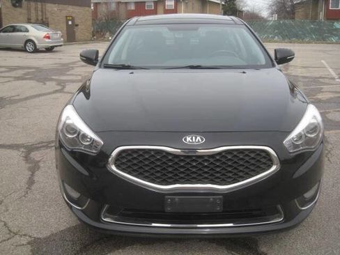 Used 2015 Kia Cadenza Premium w/ Luxury Package image 2