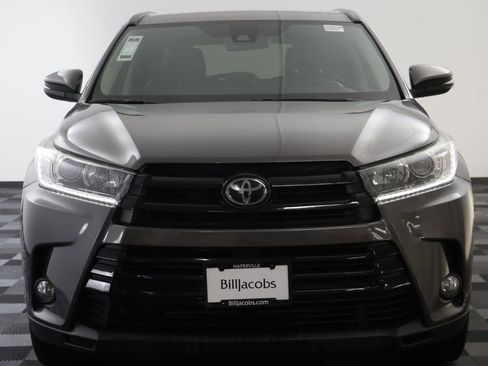 Used 2017 Toyota Highlander SE AWD/4WD image 23