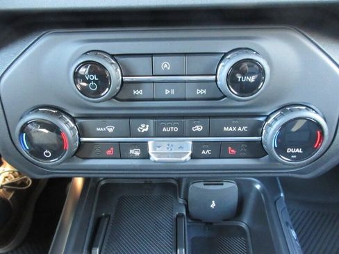 New 2025 Ford Bronco Big Bend image 28