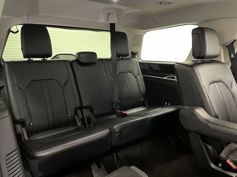 Used 2021 Ford Expedition Platinum image 34