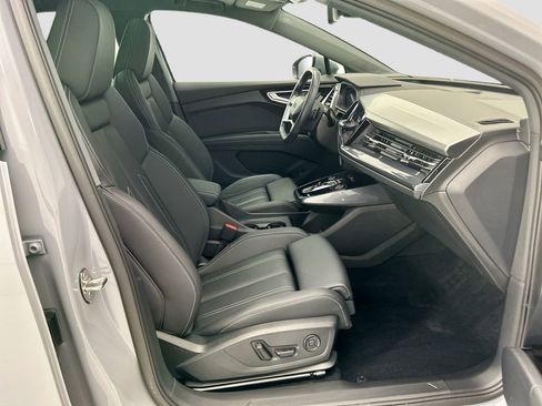 Certified 2024 Audi Q4 e-tron Premium AWD/4WD image 18