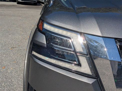 Used 2023 Nissan Armada Platinum w/ Cargo Package image 9