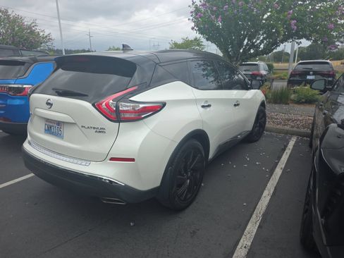 Used 2017 Nissan Murano Platinum w/ Platinum Technology Package AWD/4WD image 3