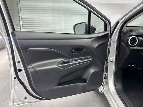 Used 2024 Nissan Versa S w/ Trunk Package FWD image 17