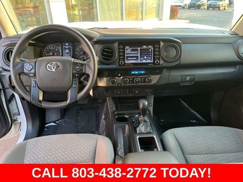 Used 2022 Toyota Tacoma SR AWD/4WD image 15