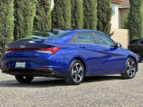 Used 2023 Hyundai Elantra Limited FWD image 3