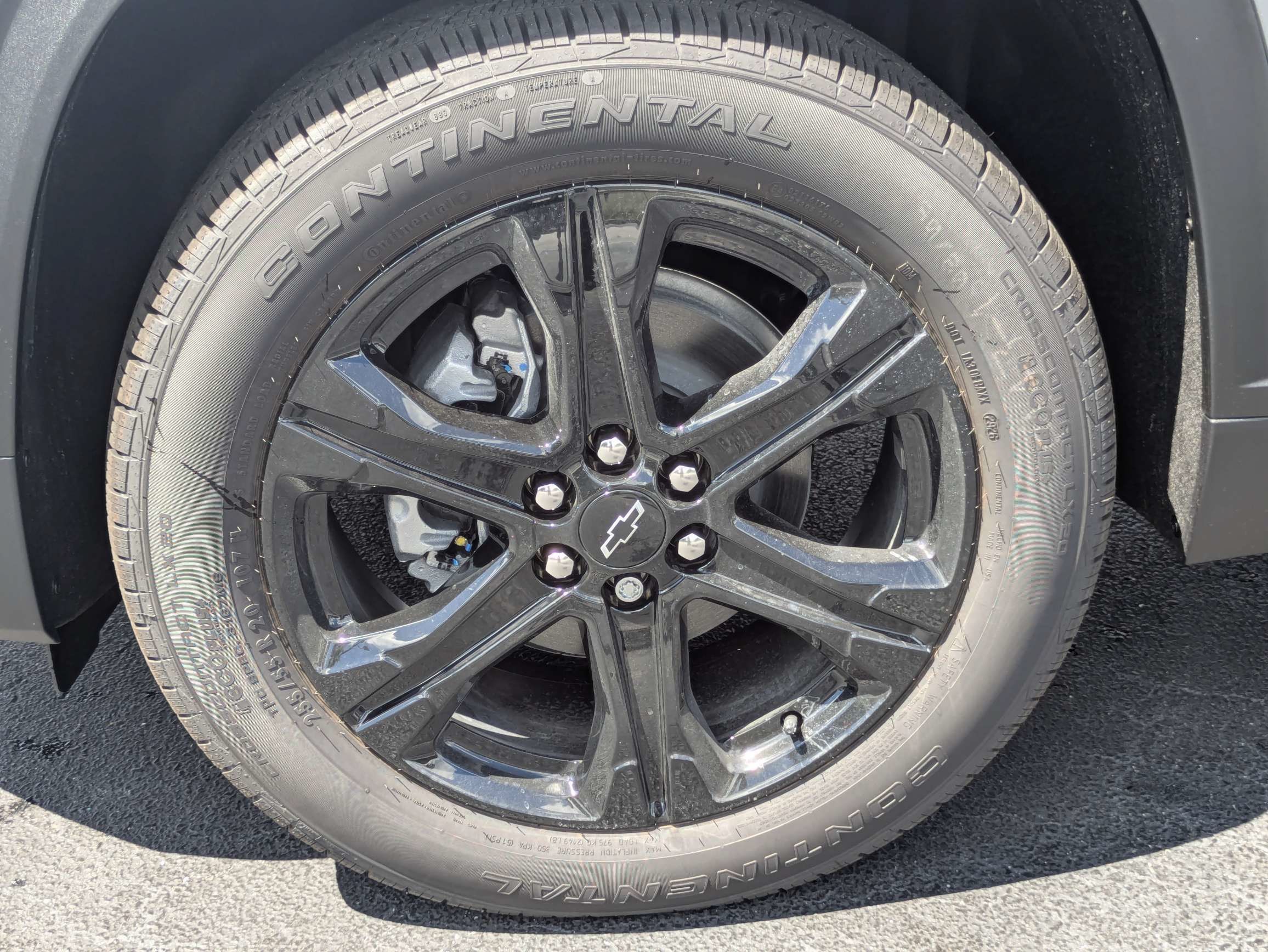 New 2027 Chevrolet Traverse LT w/ Midnight/Sport Edition FWD image 32