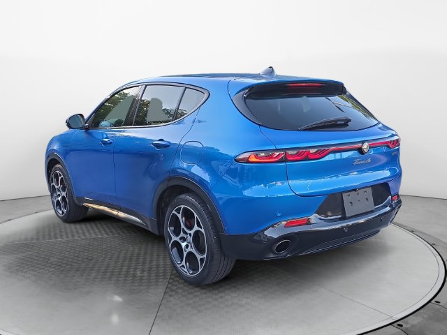 Used 2024 Alfa Romeo Tonale Veloce AWD/4WD image 3