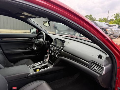 Used 2020 Honda Accord Sport image 9