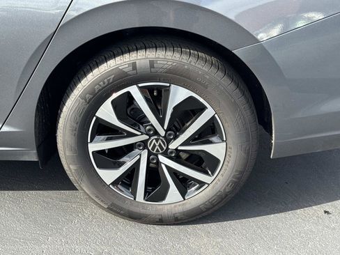 Certified 2025 Volkswagen Jetta S image 6