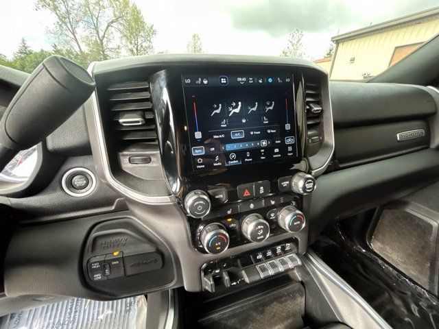 Used 2024 RAM 3500 Big Horn w/ Night Edition AWD/4WD image 23
