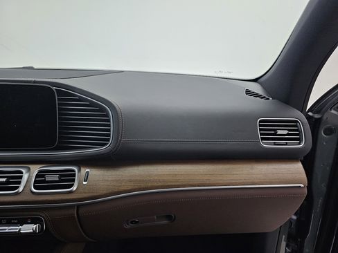 Certified 2024 Mercedes-Benz GLE 53 AMG 4MATIC image 14