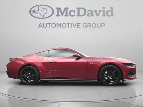Used 2025 Ford Mustang GT Premium RWD image 31
