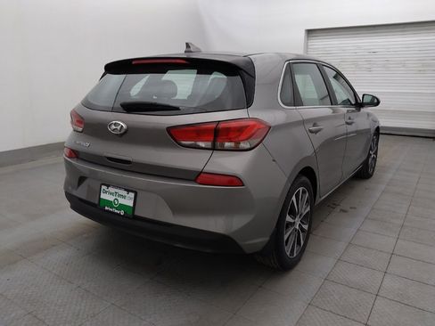 Used 2020 Hyundai Elantra GT FWD image 9