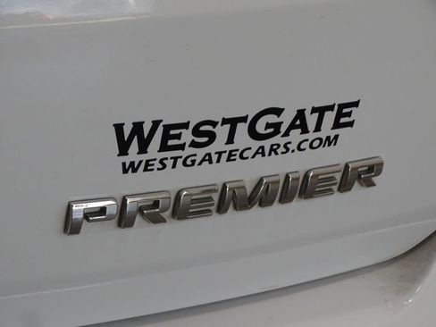 Used 2020 Chevrolet Traverse Premier image 58