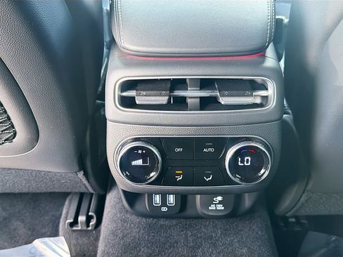 Used 2024 Genesis GV70 2.5T w/ Sport Prestige Package image 20