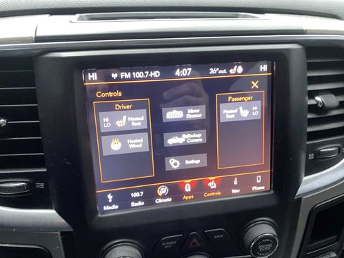 Used 2018 RAM 2500 Big Horn image 25