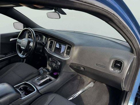 Used 2020 Dodge Charger SXT RWD image 46