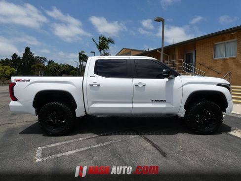 Used 2024 Toyota Tundra Limited w/ TRD Off-Road Package AWD/4WD image 10