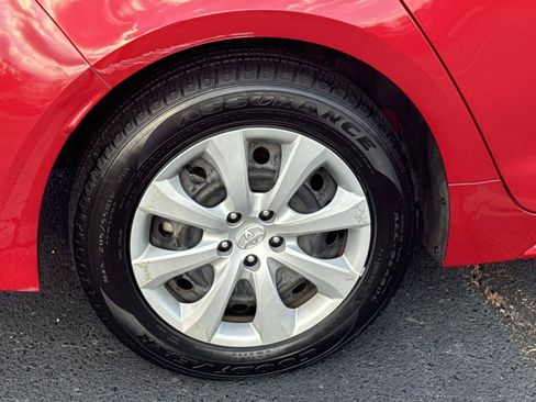 Used 2021 Toyota Corolla LE FWD image 7