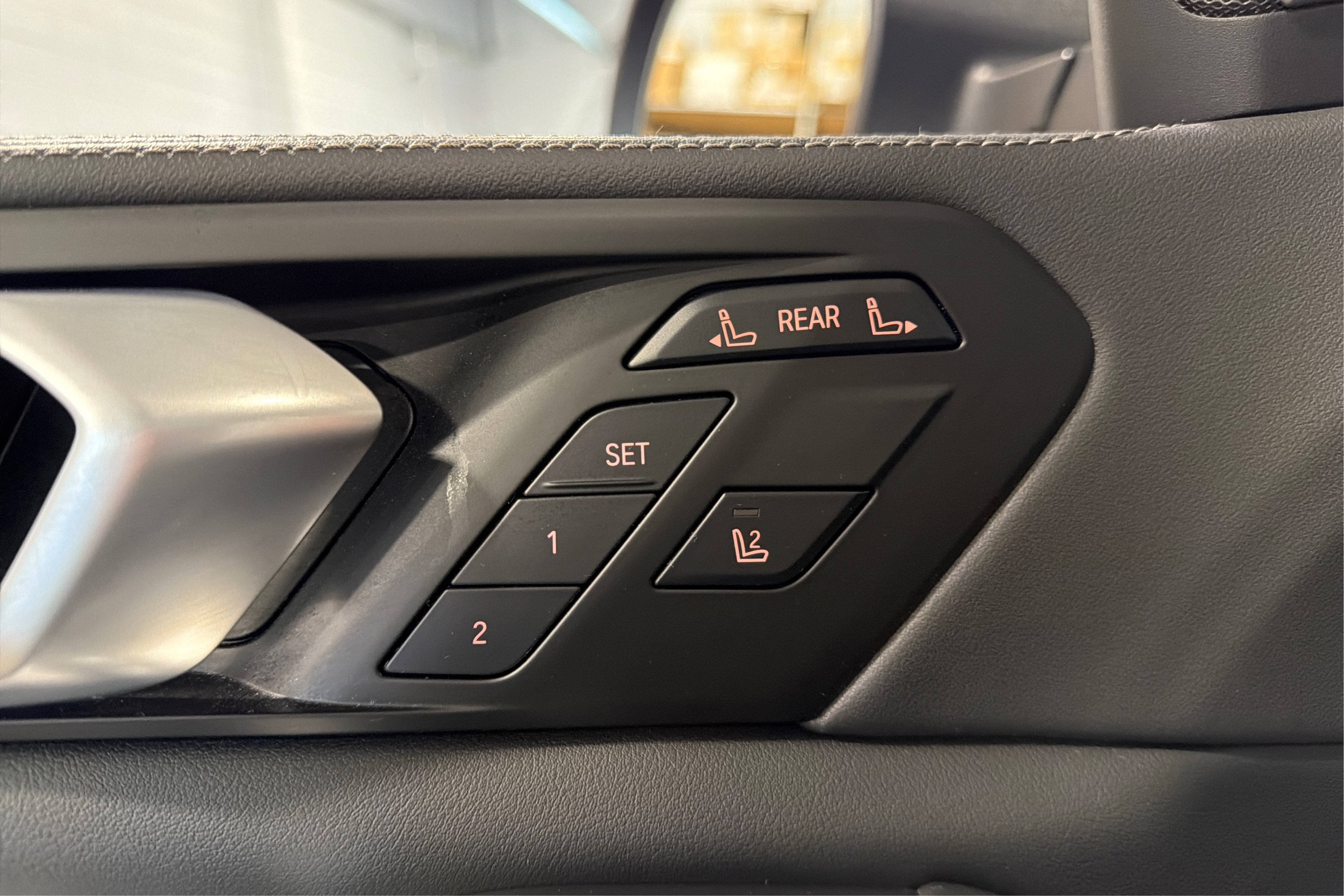 Used 2026 BMW X7 xDrive40i AWD/4WD image 17