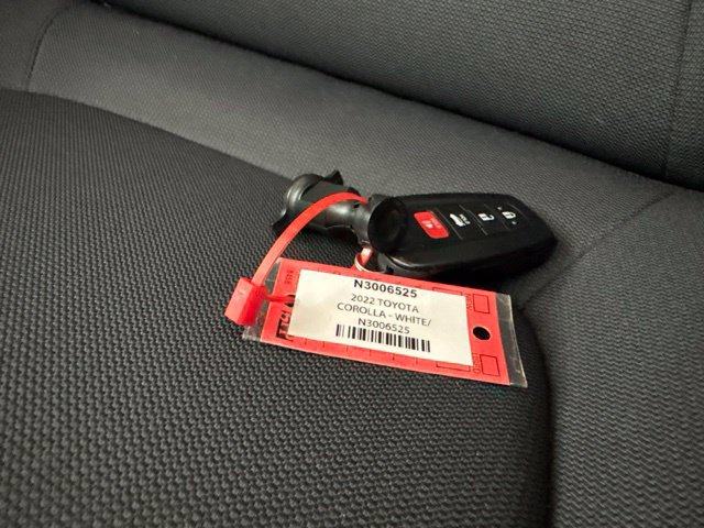 Used 2022 Toyota Corolla LE w/ Body Protection Package (TMS) FWD image 29
