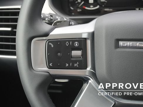 Used 2025 Land Rover Discovery S AWD/4WD image 12