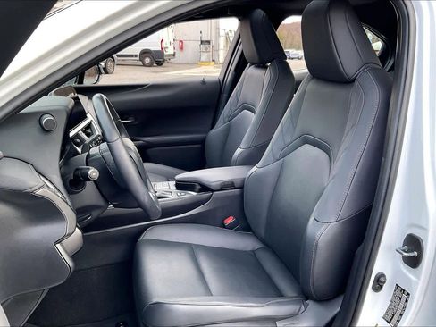 Used 2024 Lexus UX 250h F Sport image 8