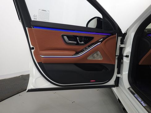Certified 2023 Mercedes-Benz S 500 4MATIC image 5