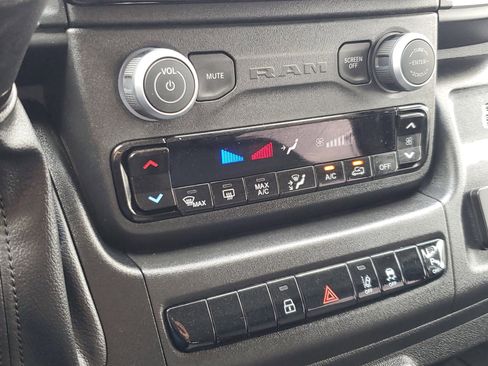 Used 2025 RAM ProMaster 1500 w/ Quick Order Package 22H SLT+ image 17