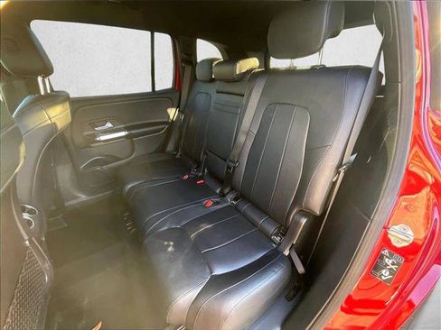 Used 2021 Mercedes-Benz GLB 250 4MATIC image 25