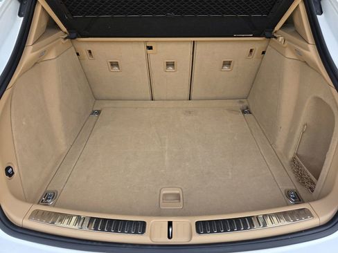 Used 2016 Porsche Macan S image 32