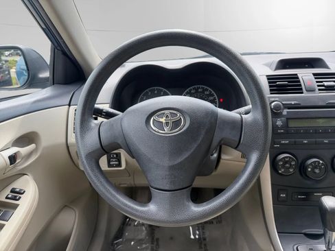 Used 2012 Toyota Corolla L FWD image 13
