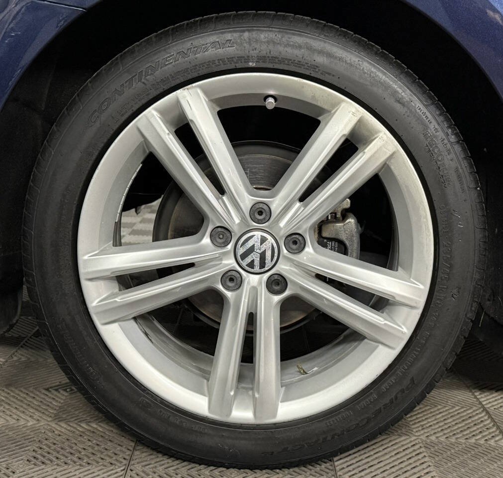 Used 2015 Volkswagen Passat 1.8T SE FWD image 24