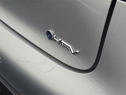 New 2026 Toyota Prius XLE image 4