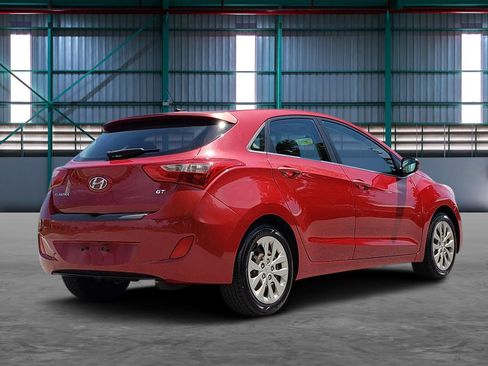 Used 2016 Hyundai Elantra GT FWD image 5