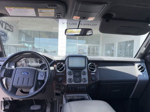 Used 2015 Ford F350 Lariat w/ Lariat Interior Package AWD/4WD image 14