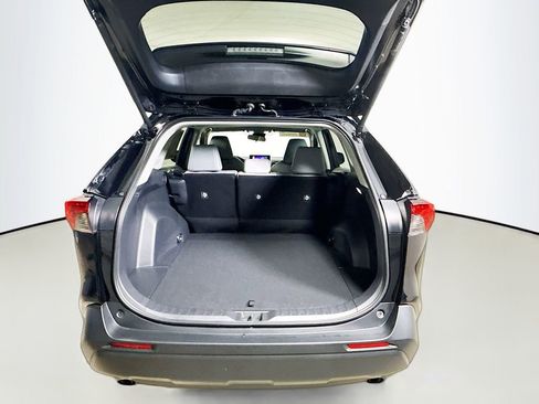 Certified 2025 Toyota RAV4 XLE Premium image 6