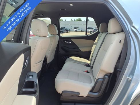 Used 2023 Chevrolet Traverse LS FWD image 12