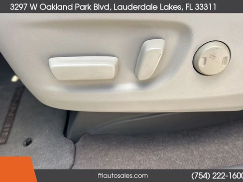 Used 2012 Toyota Sienna LE FWD image 20