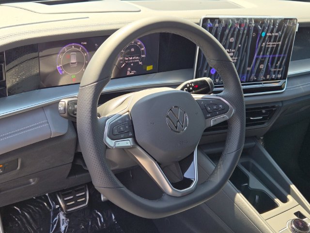 New 2026 Volkswagen Tiguan SE R-Line FWD image 11